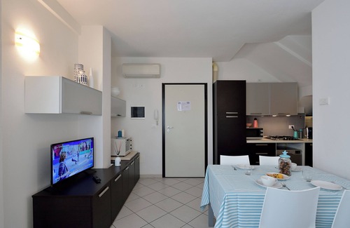 Cattolica Apartment | Bilocale Mina 5 - One Bedroom Apartment, Sleeps 3