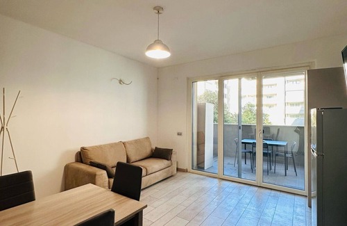 Rozzano Apartment | Bilocale Moderno e Confortevole con Terrazzo