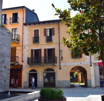 Borgosesia Apartment | Bilocale Vecchio Borgo