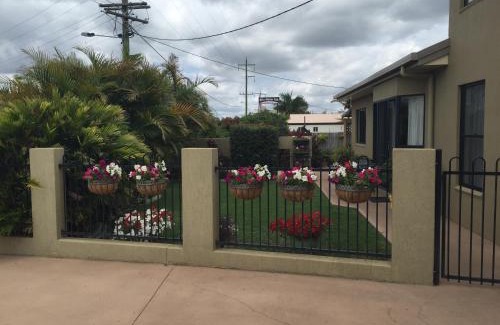 Biloela Hotel | Biloela Palms Motor Inn