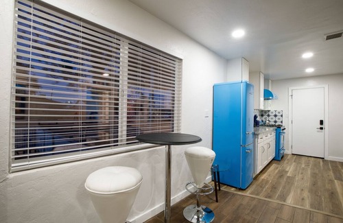 Encanto House | Biltmore Bungalows Triplex w/Heated Pool, Carports, 9 Smart TVs, W/D, Fast WiFi