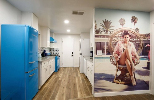 Encanto House | Biltmore Bungalows Triplex w/Heated Pool, Carports, 9 Smart TVs, W/D, Fast WiFi