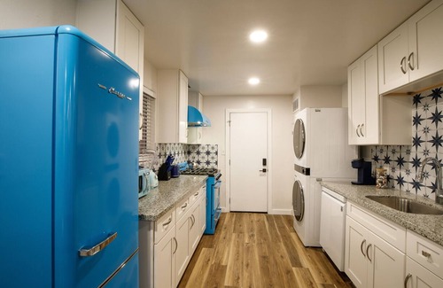 Encanto House | Biltmore Bungalows Triplex w/Heated Pool, Carports, 9 Smart TVs, W/D, Fast WiFi