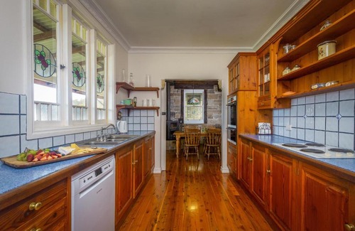 Mount View House | Bimbadeen Mountain House