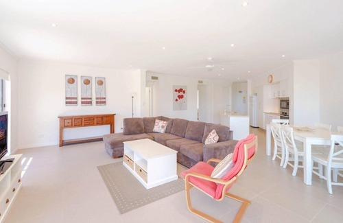 Yamba Apartment | Bimbadeen Unit 3 - Offering comfort and relaxation