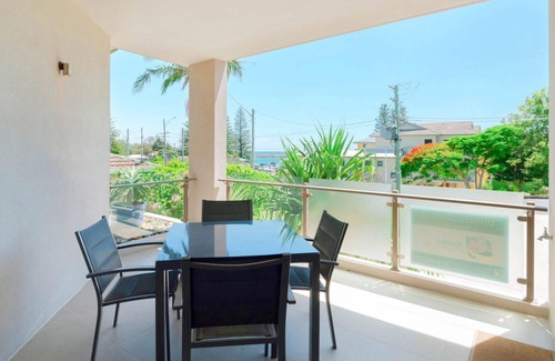 Yamba Apartment | Bimbadeen Unit 3 - Offering comfort and relaxation