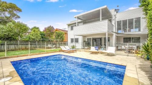 Killcare Heights House | 'Binalong House' by Accom Holidays