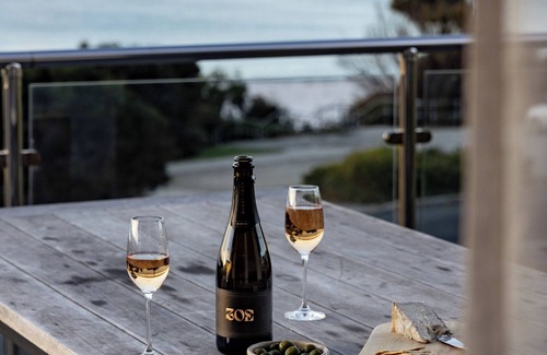 Binalong Bay House | BINNY BEACH HOUSE Beachfront at Binalong Bay on the Bay of Fires