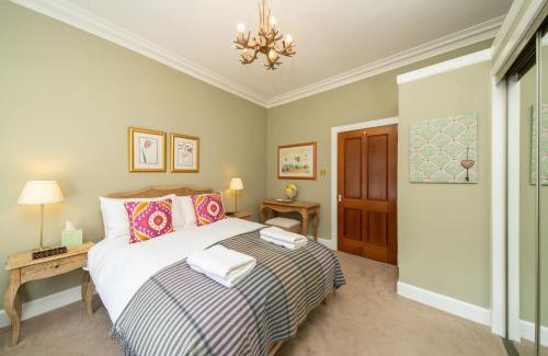 Glenisla House | Binrock Lodge