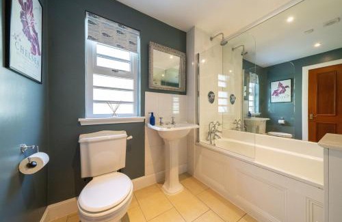 Glenisla House | Binrock Lodge