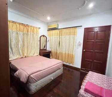 Bintulu House | Bintulu AirBnB Homestay