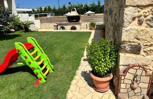 Monopari House | BIO Garden New House