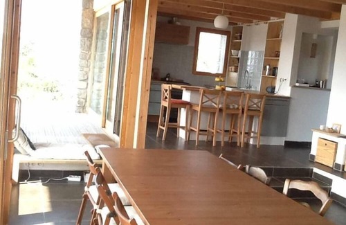 Labeaume House | Bioclimatic house, exceptional view and quiet, 1.3 km of the river
