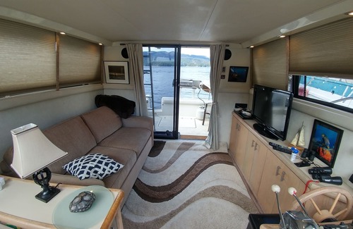 Sechelt Boat Rental | Bioluminescence Yacht Experience