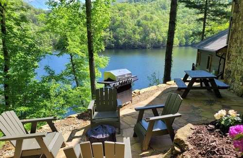 Bear Lake Reserve House | Birch Bay Retreat, a secluded, lake front residence at Bear Lake Reserve. n