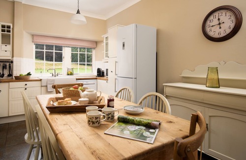 Cockburnspath Cottage | Birch Cottage - sleeping 6 guests in 3 bedrooms
