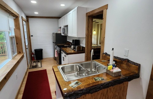 Saranac Lake Apartment | Birch Suite at Colden Lodge A Cozy Private 1Br Suite With Hot Tub on Lake Flower