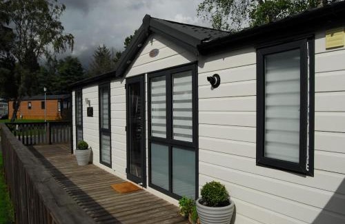 Jedburgh House | Birch Tree Lodge 96 Main park