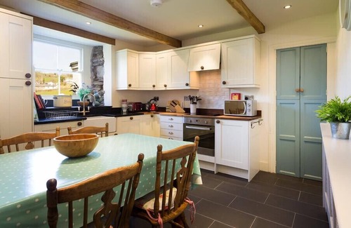 Crook Cottage | BIRCHMILL COTTAGE, pet friendly, with open fire in Kendal