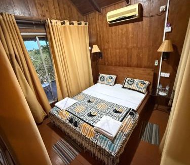 Vadamaradchy East Cabin | Bird Sanctuary Nature Park Army Welfare Resort and Tree House