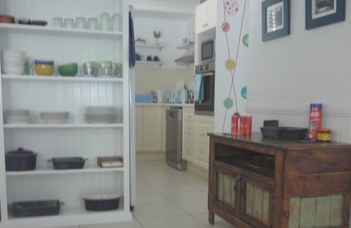 Yeronga House | BirdCall Yeronga 1Bed Couples Retreat Close to City