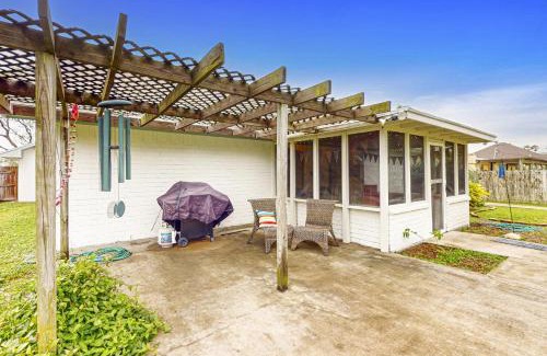 Laguna Vista House | Birder's Heaven at 621 Palm