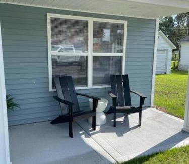 Hamilton Apartment | Birdie Mae - 2 bedroom House in DT Hamilton
