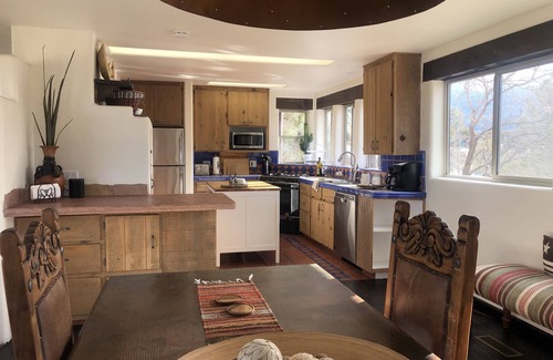 Prescott House | Birds Eye View Stunning & Unique Nest in the granite boulders. Close to Downtown