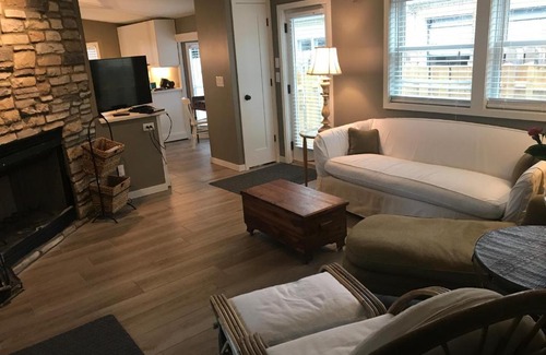 Bridgman House | Birds of a Feather Lodge