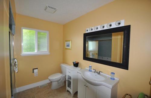 Colwood Bed & Breakfast | Birds of a Feather Victoria Oceanfront Studio Suites