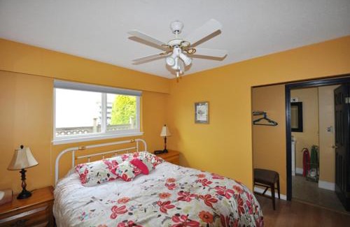 Colwood Bed & Breakfast | Birds of a Feather Victoria Oceanfront Studio Suites