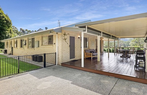 North Boambee Valley House | Birdsong Retreat - a quiet oasis