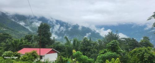 Kurseong House | Biren Jeena Homestay