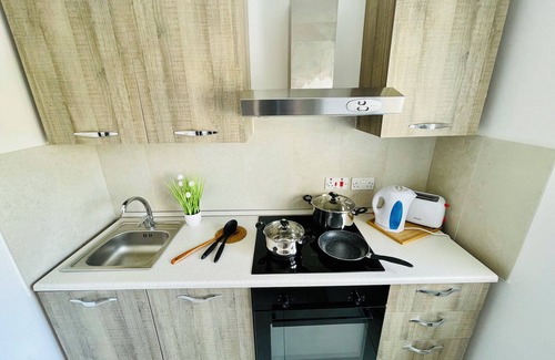 Birgu Apartment | Birgu 2BR Comfort By Holihomes