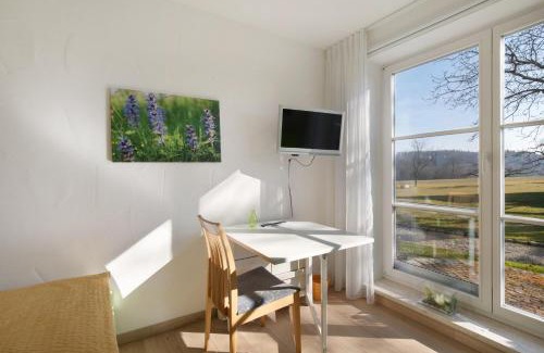 Mickhausen Apartment | Birkethof Gartenblick
