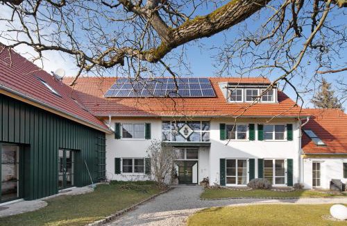 Mickhausen Apartment | Birkethof Studio