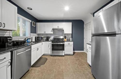 Birmingham House | Birmingham Urban Retreat 2BR Cozy Haven