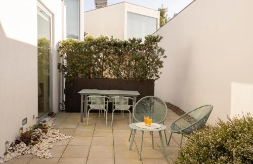 Lanhelas House | Bisas Villa