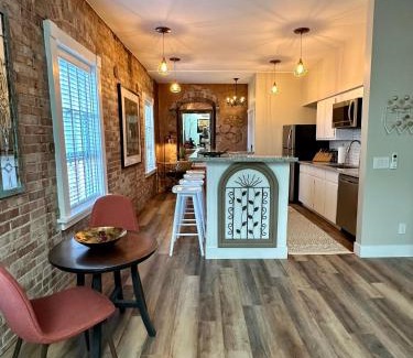 Bisbee Apartment | Bisbee Brownstone Suites