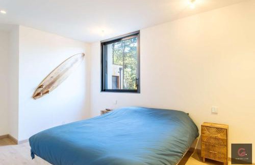 Biscarrosse Villa | Biscarrosse Lac Villa de charme PMR climatisée avec vue sur le golf pour 8/10 personnes