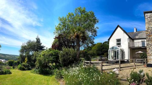 Bishops Tawton House | BISHOPS TAWTON OVERTON HOUSE 2 Bedrooms