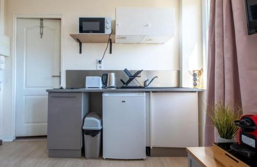 Nazelles-Negron Apartment | Bistrot 10