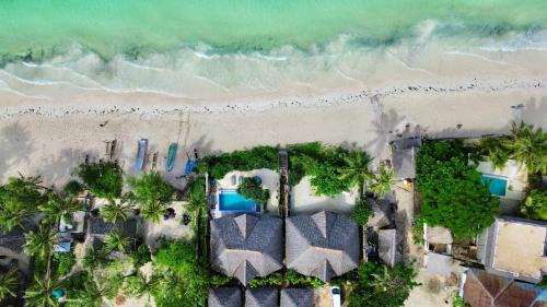 Pingwe Hotel | Bitcoin Beach Hotel Zanzibar