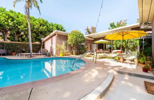 Bixby Knolls House | Bixby Beauty 50s Mod Long Beach