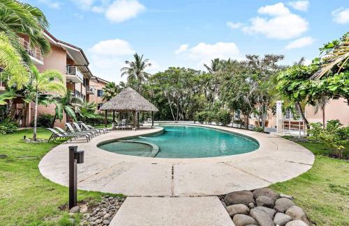 Playa Langosta Apartment | BLA1 3 Bedroom Condo with Direct Beach Access