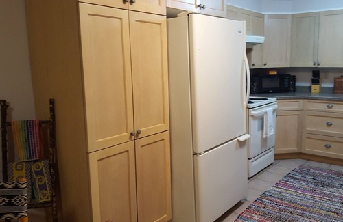 Bozeman Apartment | Black Bear Inn,Bridger views, E. Gallatin river access via cherry creek ponds.