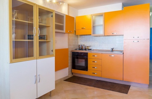 Porticato Apartment | Black D `Morgant Fly