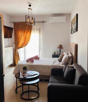 Drama Apartment | Black Flox AparTment