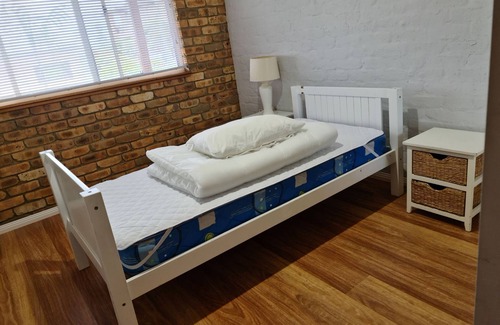 Black Head House | Black Head Beach 5bed ocean views 200m from Patrolled Black Head Beach