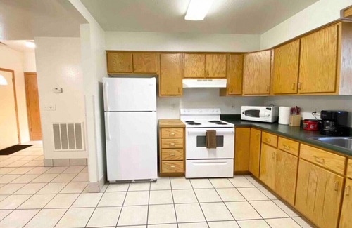 Keystone Apartment | Black Hills Haven | Pine Peak – Unit 1 · A Vensérra Retreat near Mount Rushmore